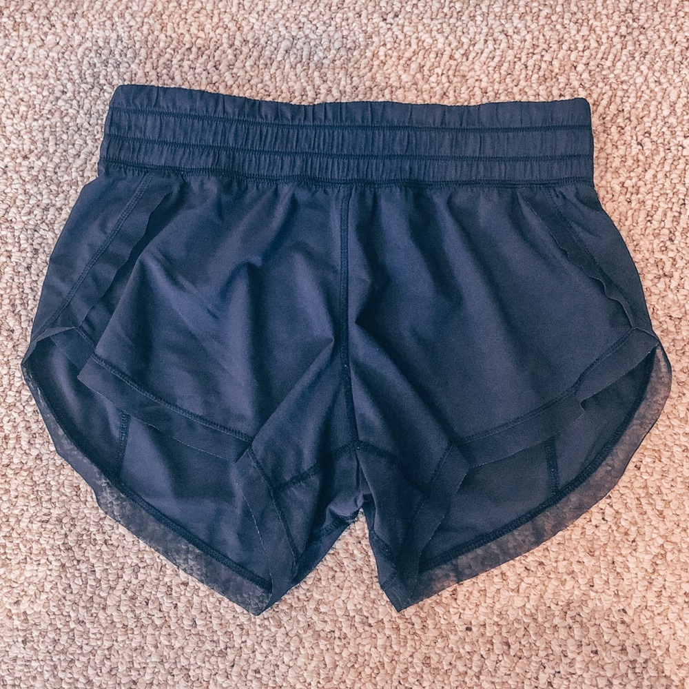 LULULEMON HOTTY HOT II NAVY SHORTS 4